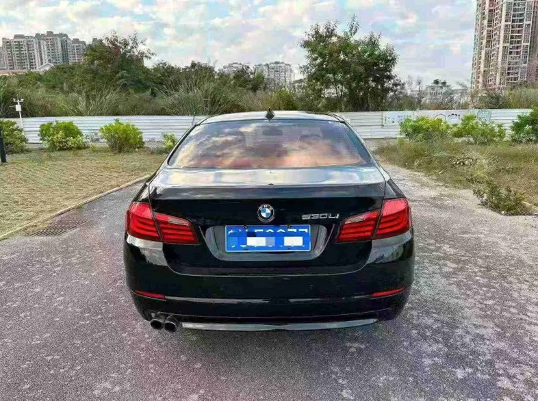 宝马5系 驾驶室