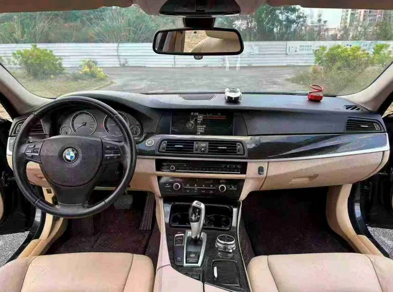 宝马5系 后面外观二