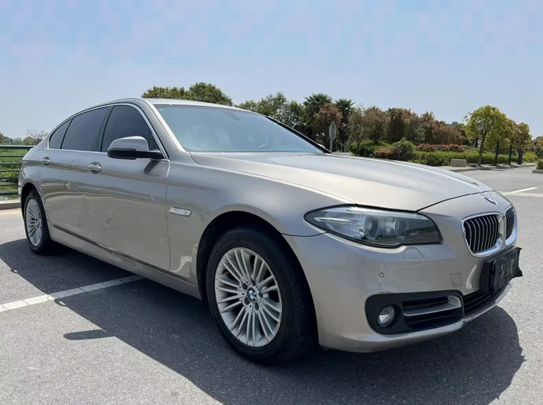 宝马5系 正面外观二