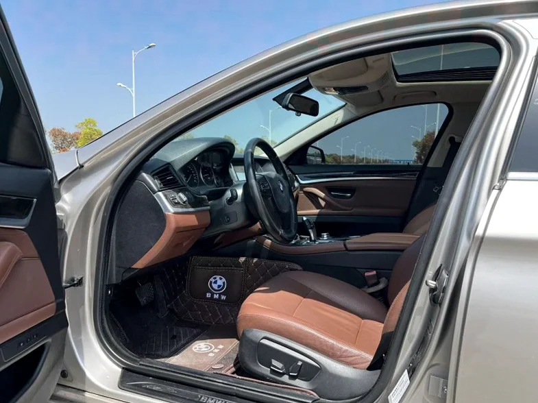 宝马5系 后面外观二