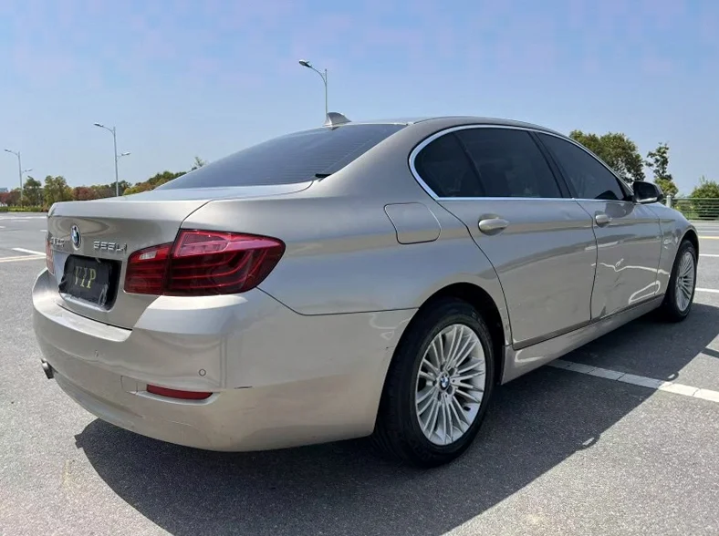 宝马5系 内饰前排