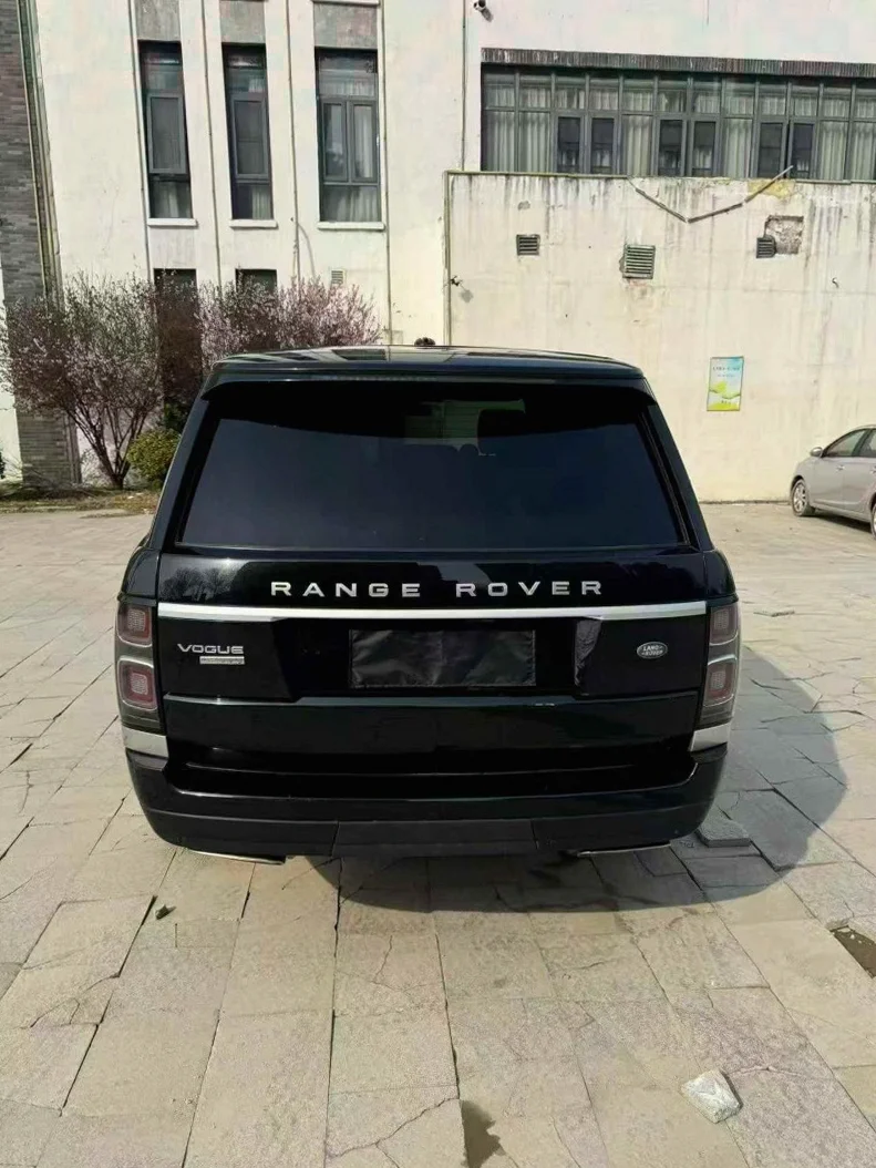 路虎揽胜行政 后面外观三