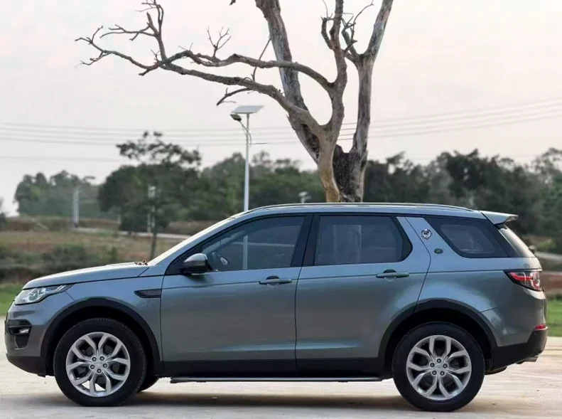 路虎发现神行 后面外观一