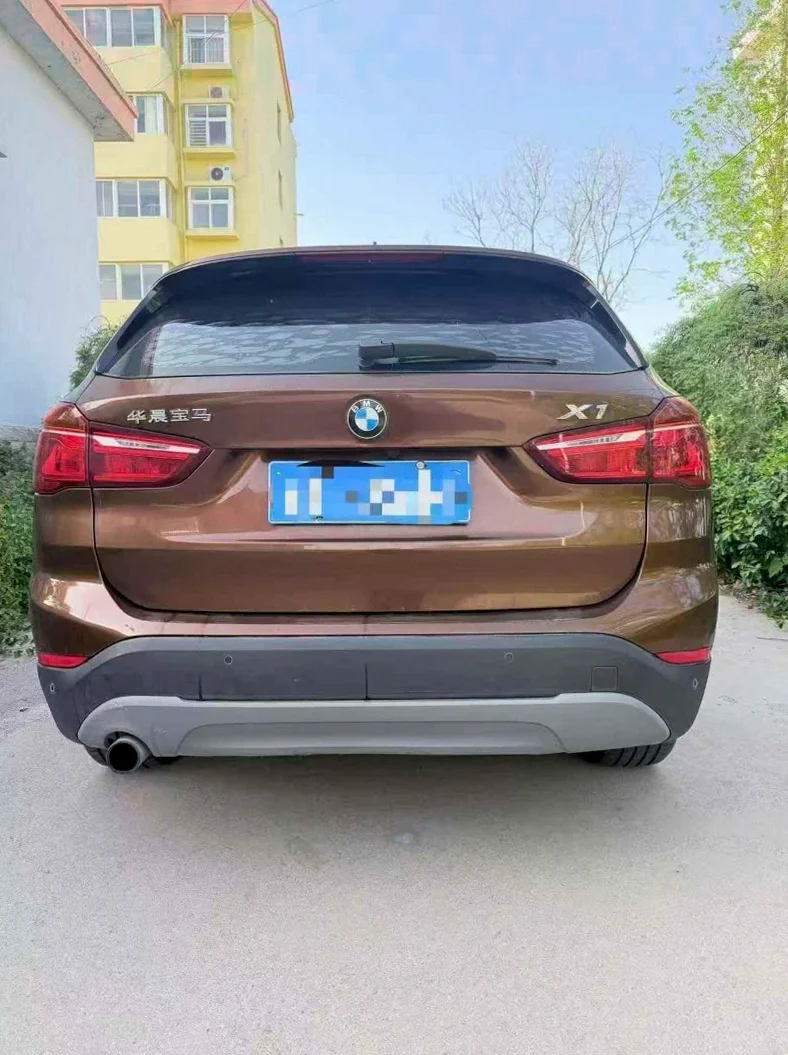 X1宝马 后面外观三