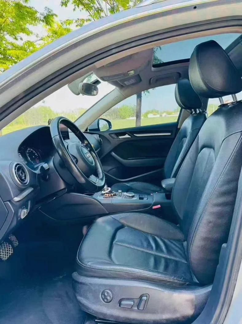 奥迪A3 后面外观一