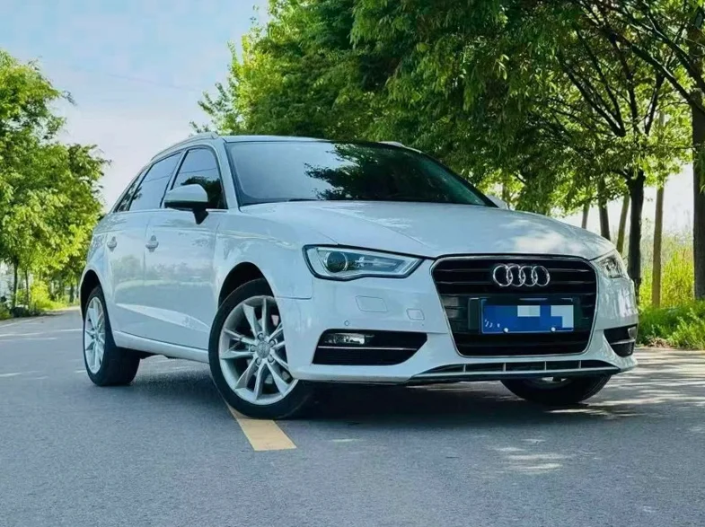 奥迪A3 正面外观二