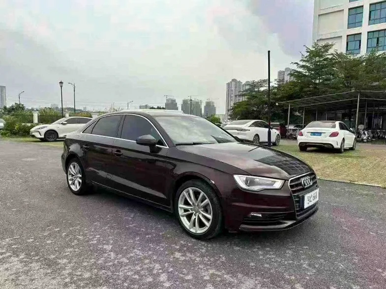 奥迪A3 正面外观二