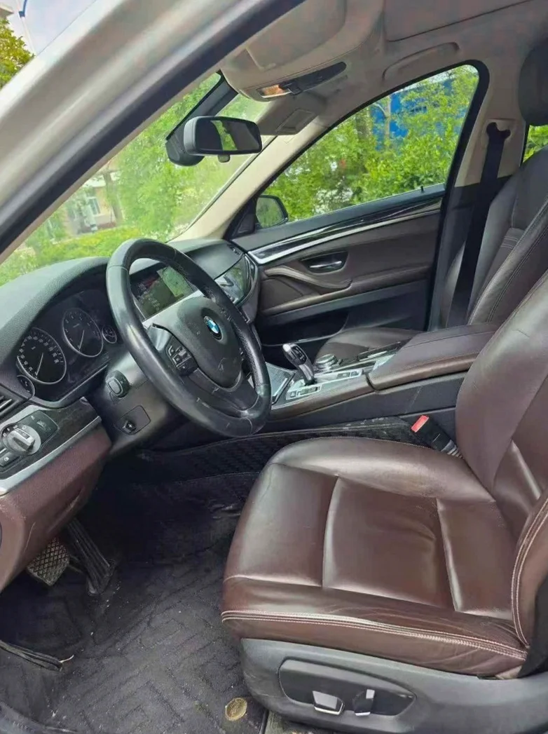 宝马6系 后面外观一