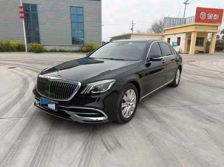 奔驰S 正面外观三