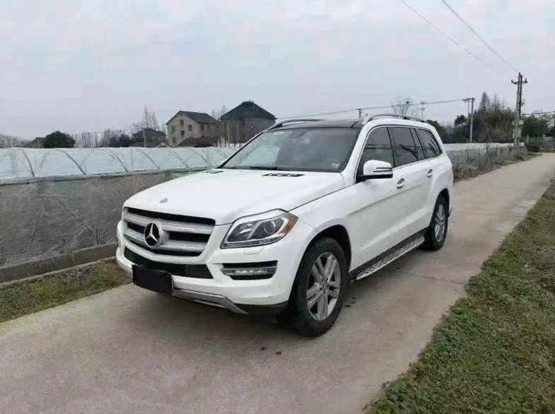 奔驰GLS 正面外观三