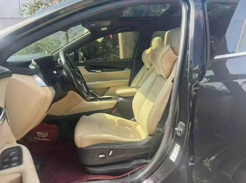 凯迪拉克XT5 后面外观一