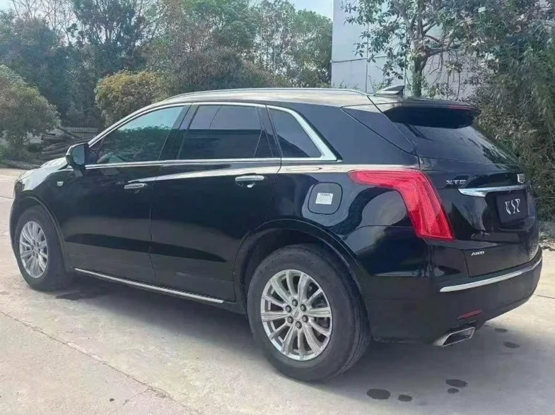 凯迪拉克XT5 内饰前排