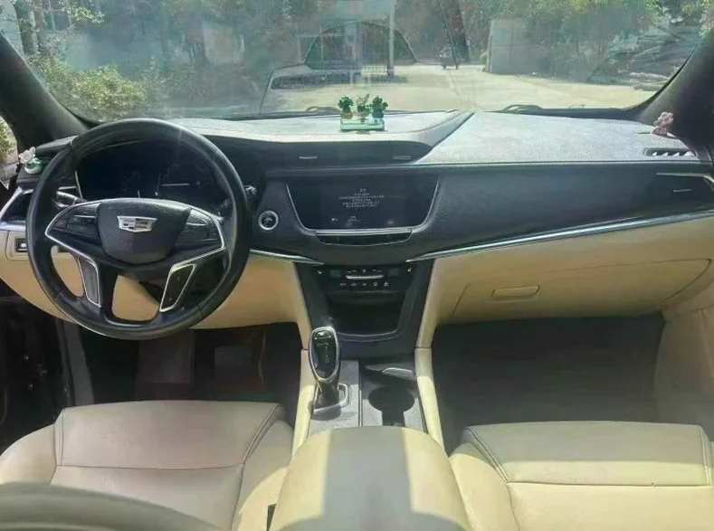 凯迪拉克XT5 后面外观二