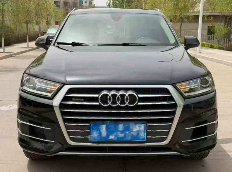 17年奥迪Q7 2.0T四驱