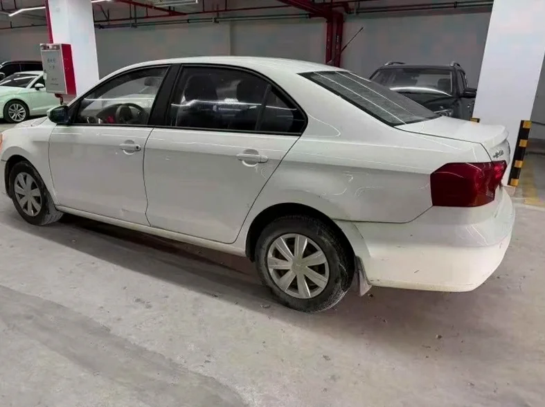 大众捷达 后面外观一