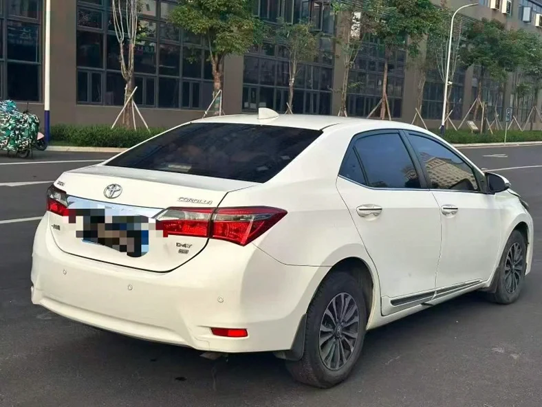 丰田卡罗拉 内饰后排