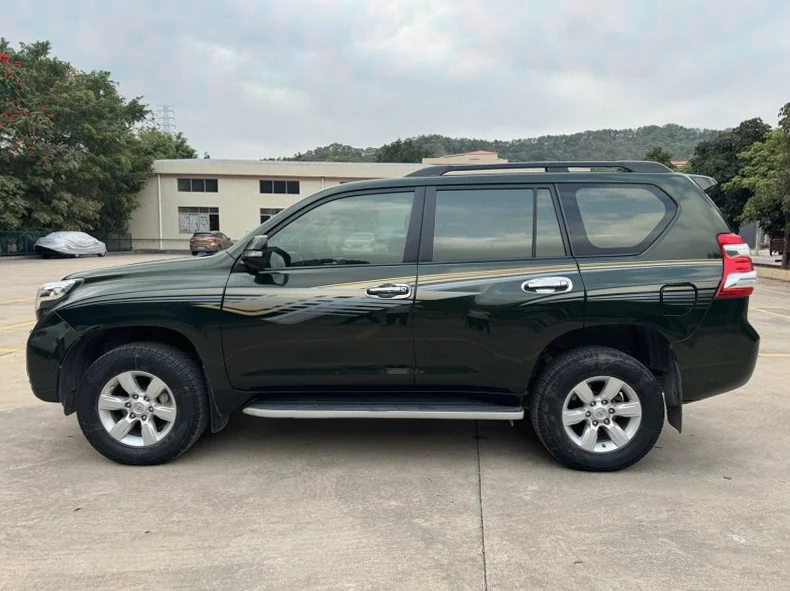 丰田普拉多 正面外观三