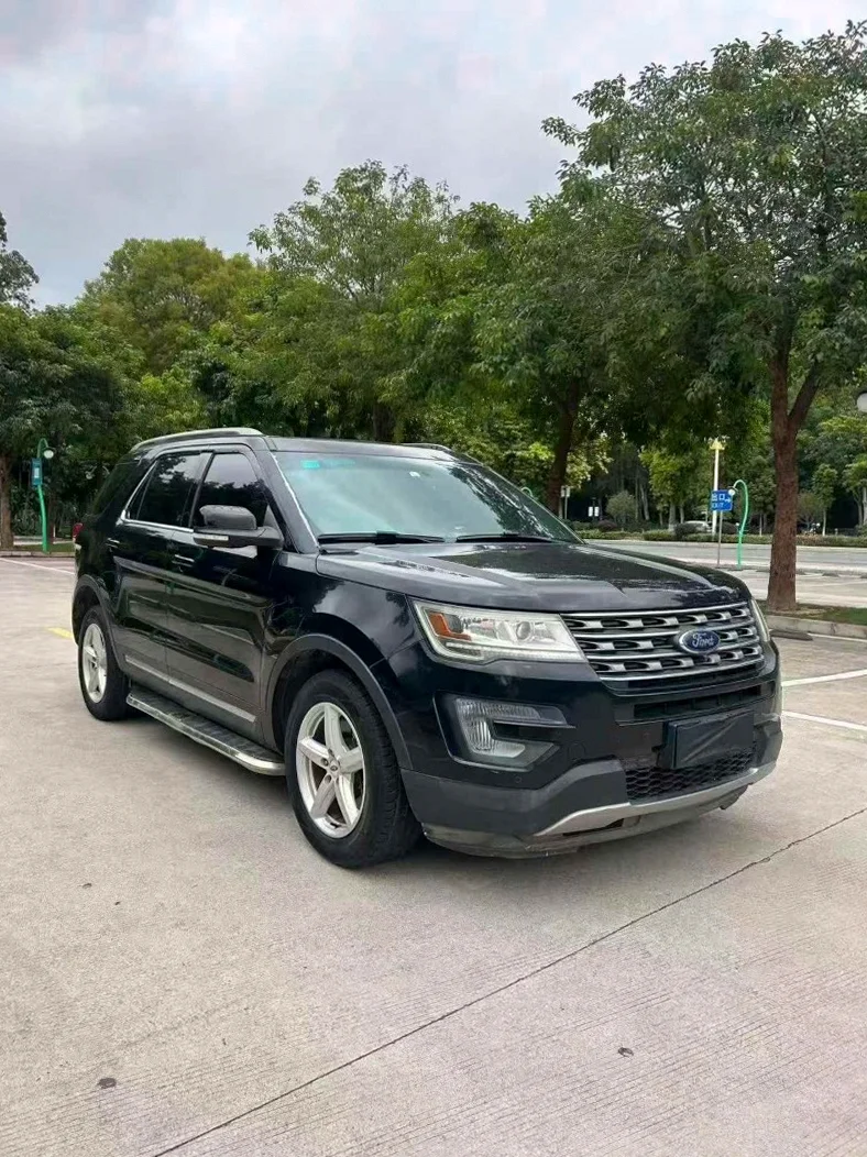 福特探险者 正面外观三