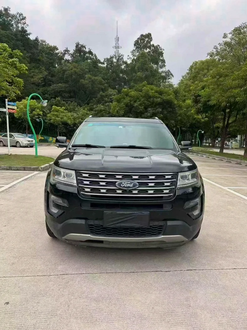 17年福特探险者2.3T四驱风尚版