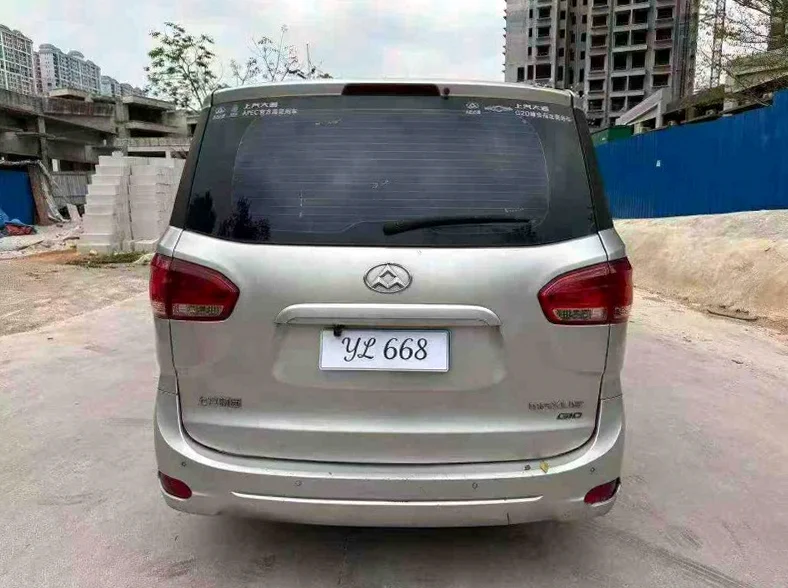 大通G10 驾驶室