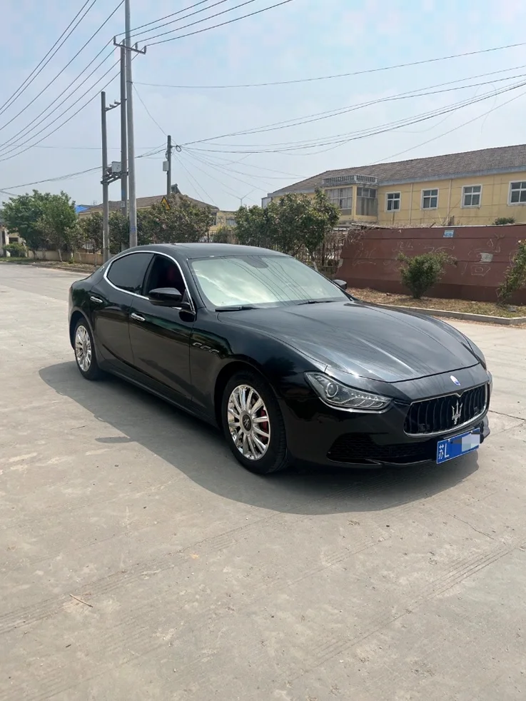 玛莎拉蒂Ghibli 正面外观二