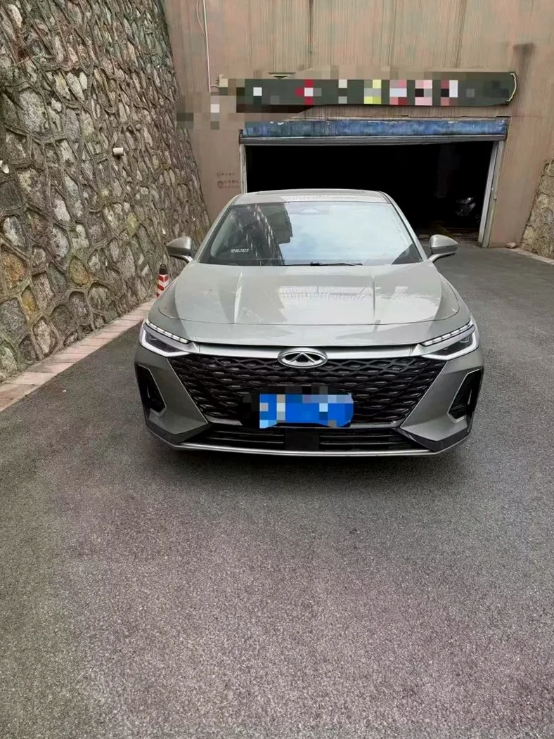 沃尔沃S90 后面外观一