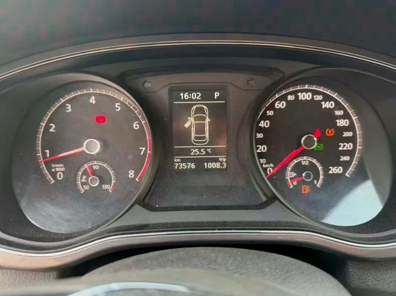 大众帕萨特 正面外观三