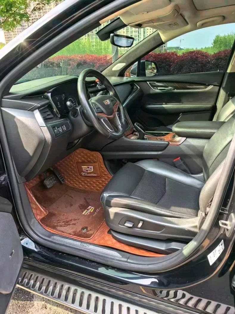 凯迪拉克XT5 内饰后排