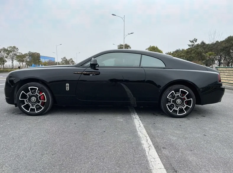 劳斯莱斯魅影 后面外观二