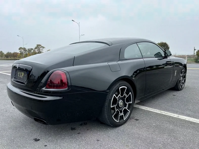 劳斯莱斯魅影 后面外观三