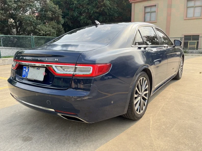 林肯大陆 后面外观二