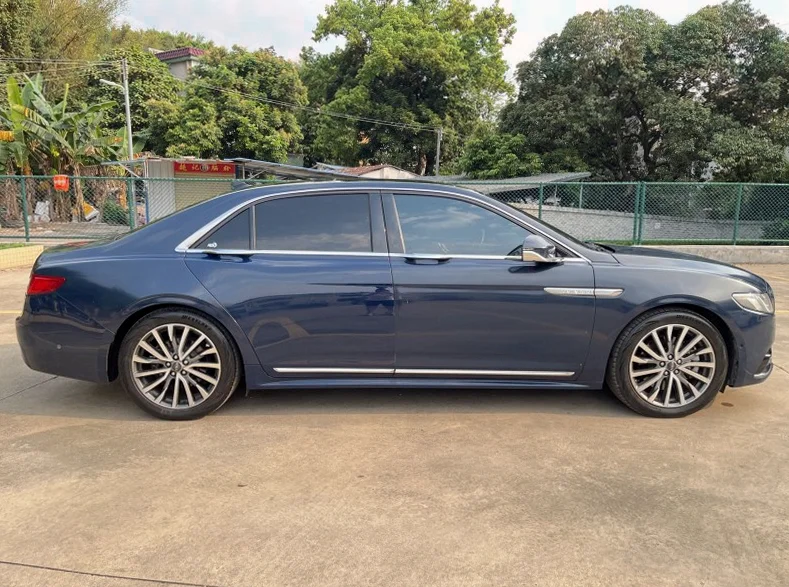 林肯大陆 正面外观二