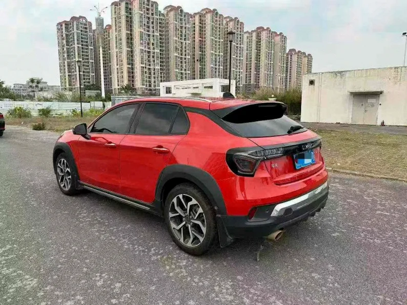 领克02 内饰后排