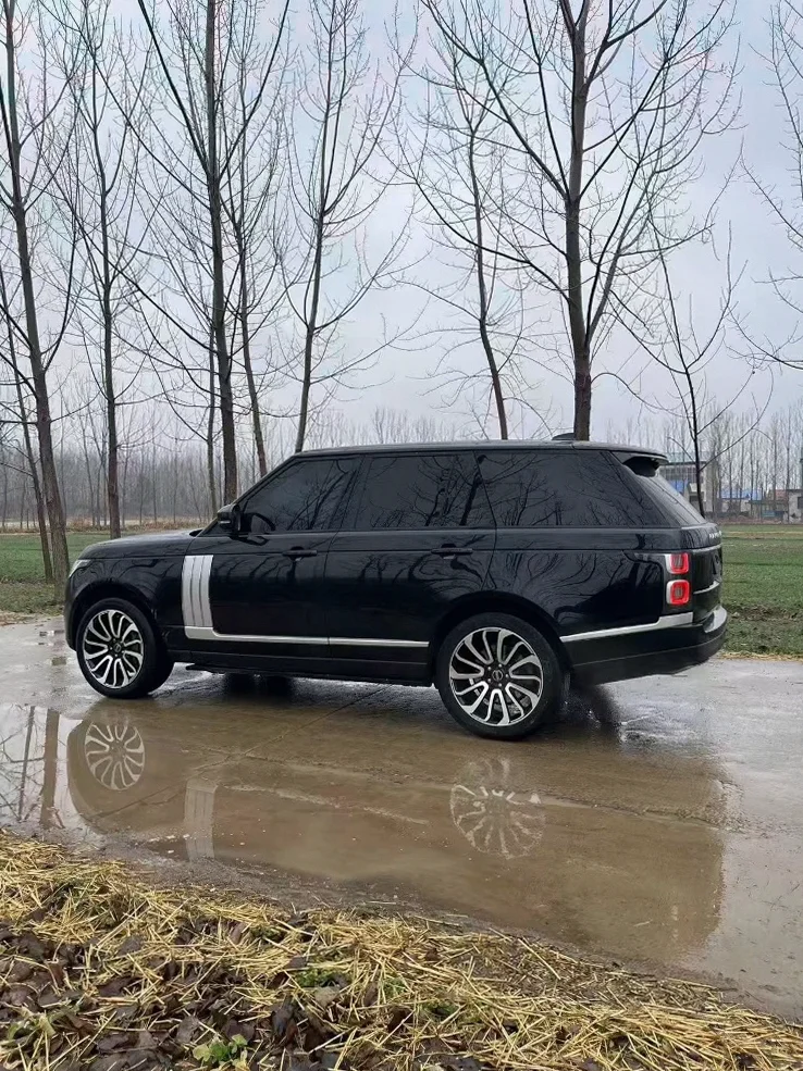 路虎揽胜行政 内饰前排