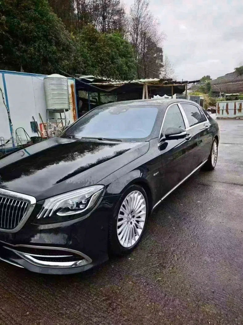 奔驰迈巴赫S级 正面外观三