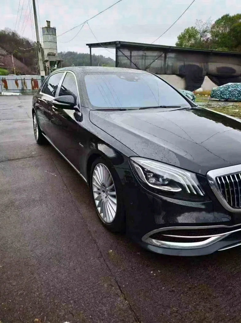 奔驰迈巴赫S级 正面外观二