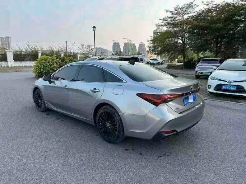 丰田亚洲龙 内饰后排