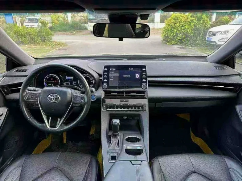 丰田亚洲龙 后面外观二