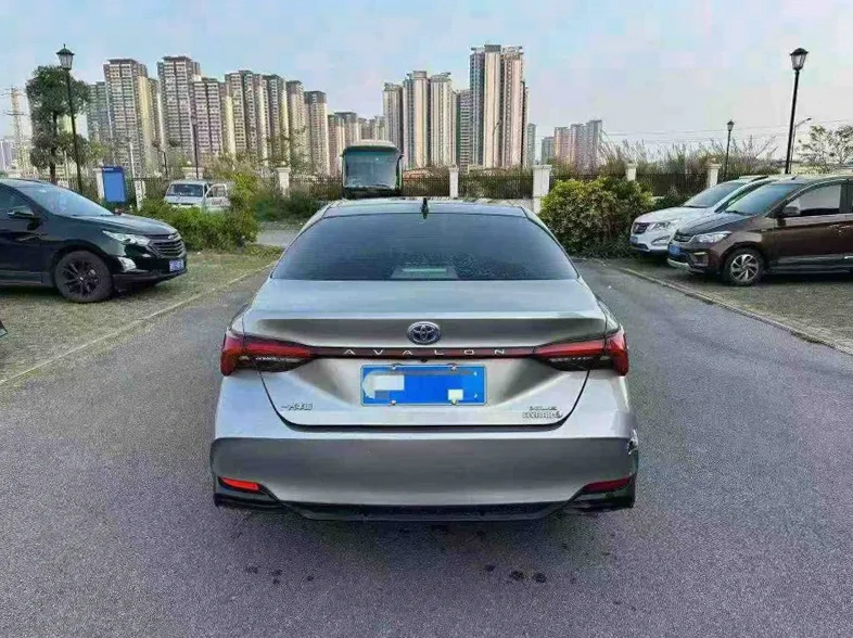 丰田亚洲龙 驾驶室