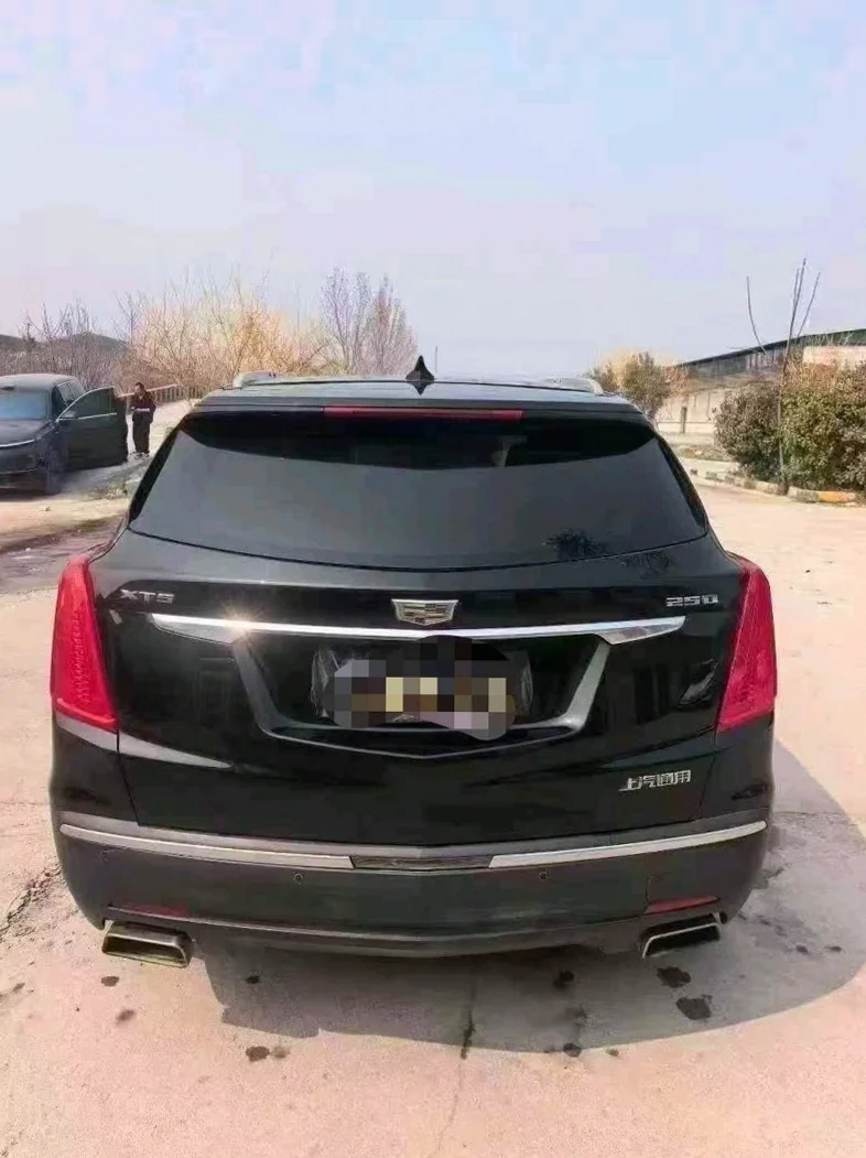 凯迪拉克XT5 内饰前排