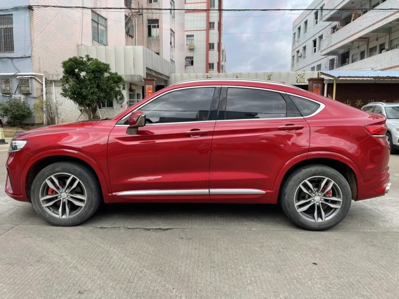 吉利星越 正面外观三