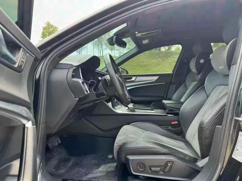 奥迪A6L 后面外观三