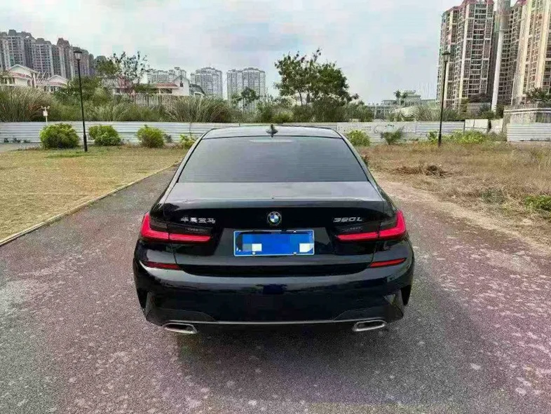 宝马3系 驾驶室