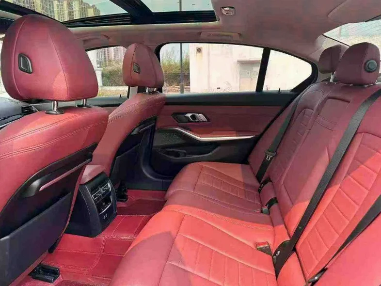 宝马3系 后面外观三