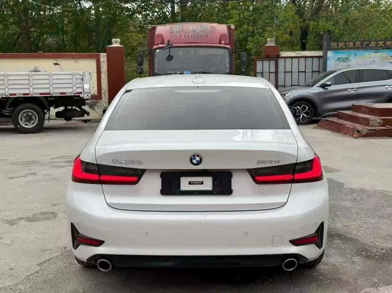 宝马3系 驾驶室