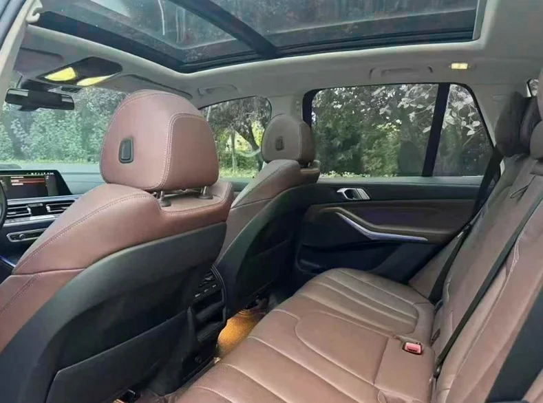 宝马X5 后面外观二