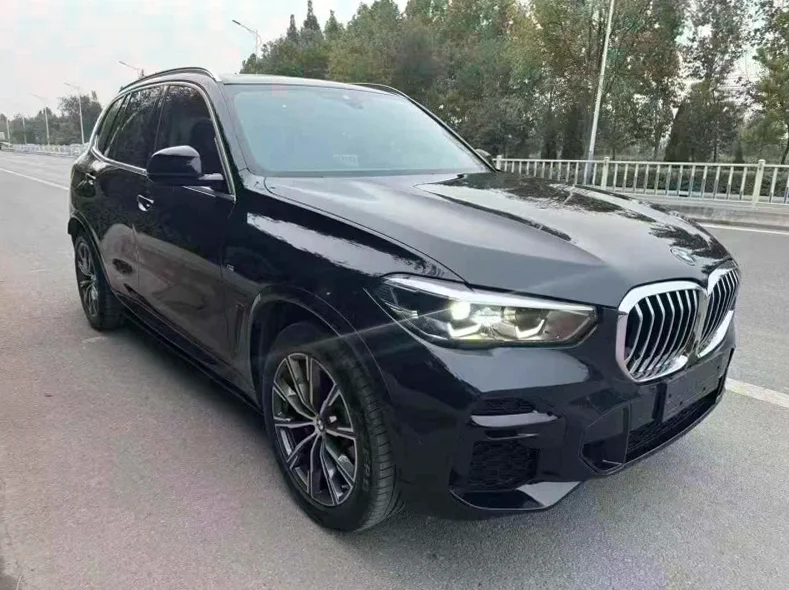 宝马X5 正面外观三