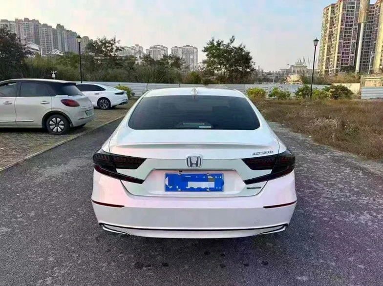 本田雅阁 驾驶室