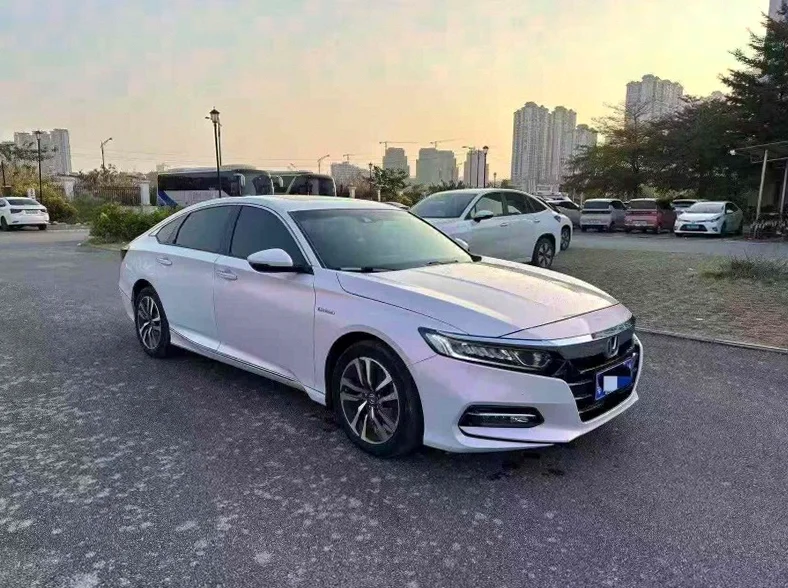 本田雅阁 正面外观二