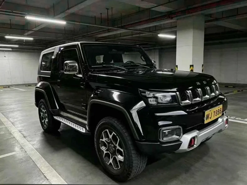 北京BJ40 正面外观三